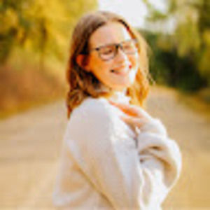 Meet your Posher, Abigail